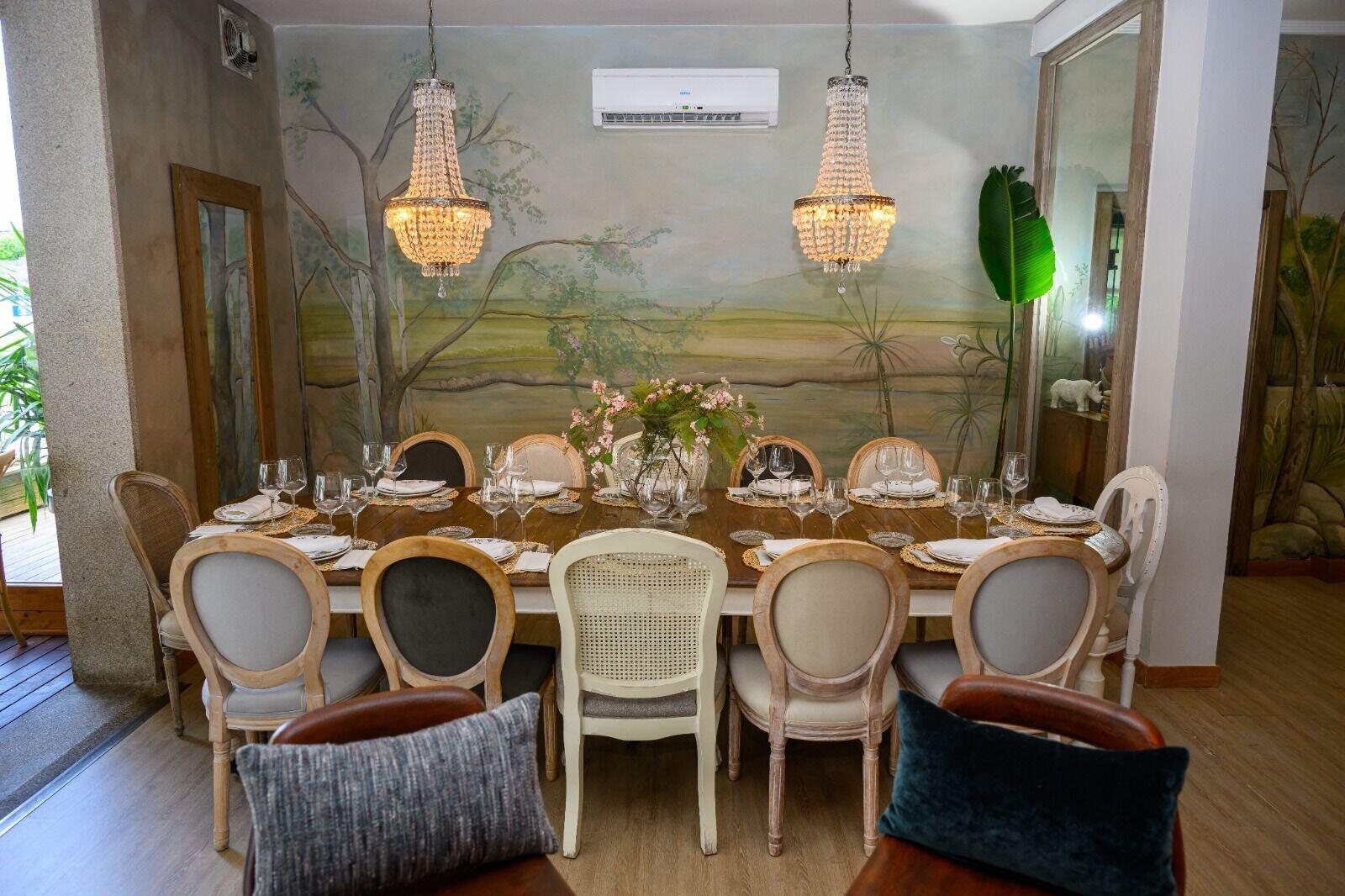 Comedor vintage preparado para un evento